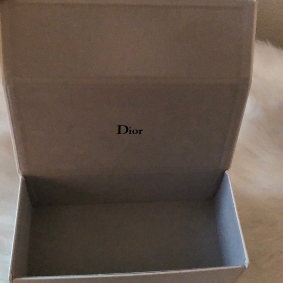 CHRISTIAN DIOR two-tone classic sunglasses! - Picture 9 of 10